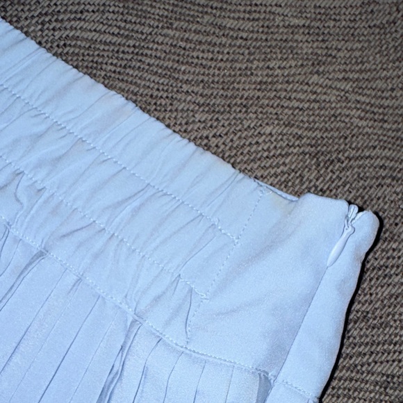 Halara bay blue Pleated Skort - Picture 4 of 6